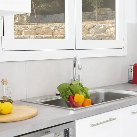 فيلة Harriet - With Sea View And Near The Sea ليغيا