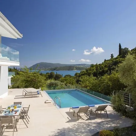 Harriet - 300 Meters From The Sea