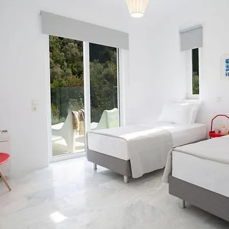 Harriet - 300 Meters From The Sea *