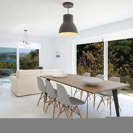 فيلة Harriet - With Sea View And Near The Sea ليغيا