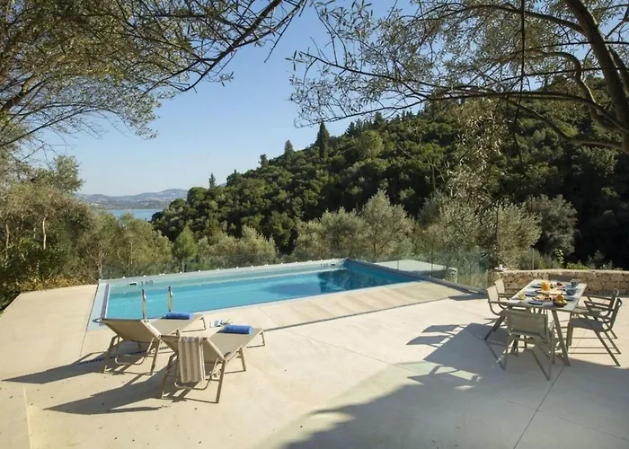 Villa Harriet - With Sea View And Near The Sea *