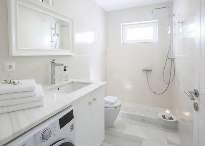 Villa Harriet - With Sea View And Near The Sea Lygia (Lefkada)