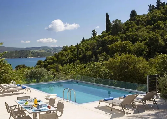 Harriet - With Sea View And Near The Sea