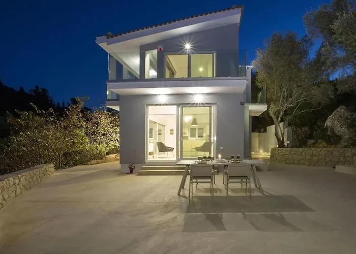 Harriet - With Sea View And Near The Sea Villa