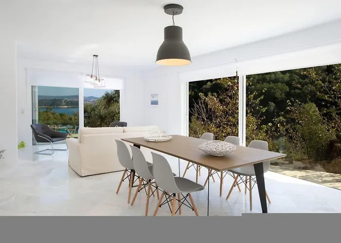 Villa Harriet - With Sea View And Near The Sea Lygia (Lefkada)