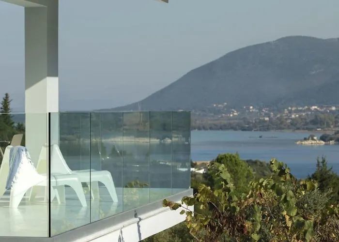 Harriet - With Sea View And Near The Sea Villa